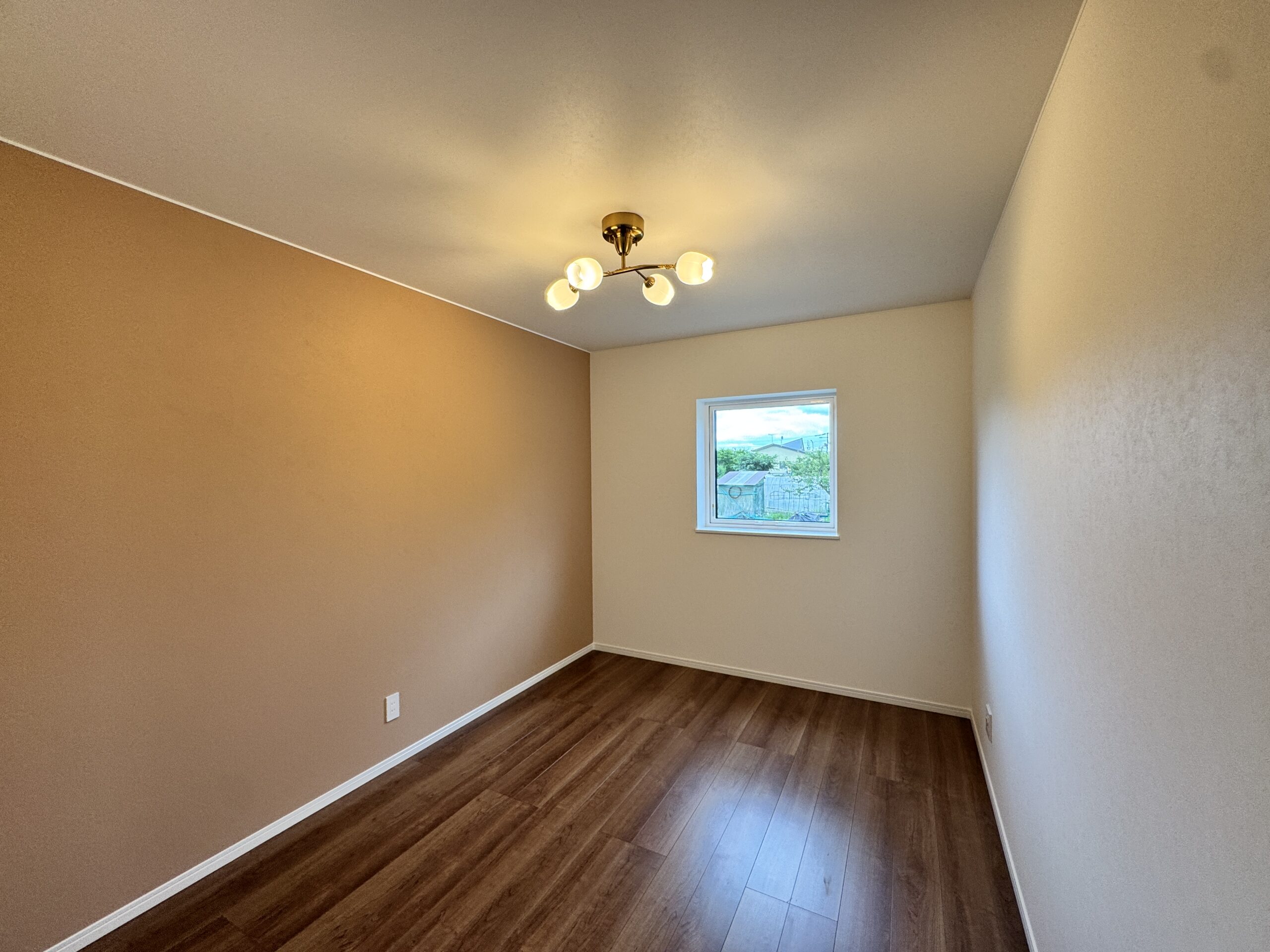 家族団らんしながら自然と暮らすなぎの家スライダー画像